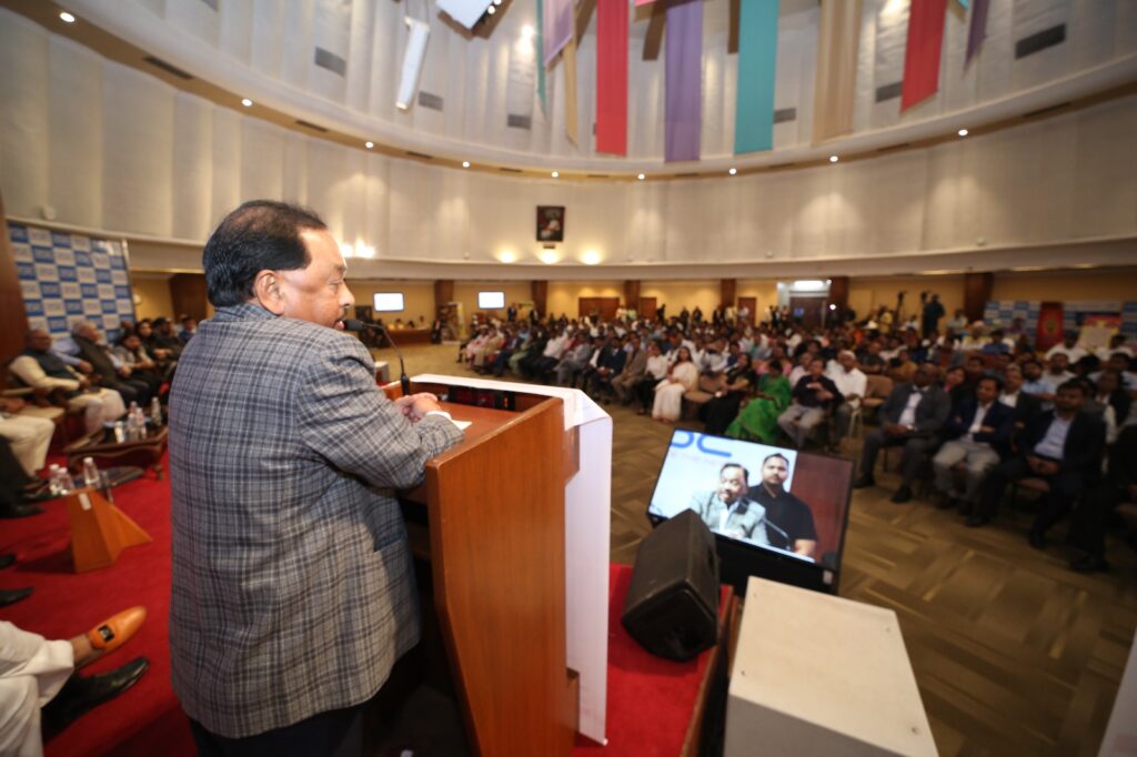 12f0fbdc 2f18 465f afa1 17c894aa74a9